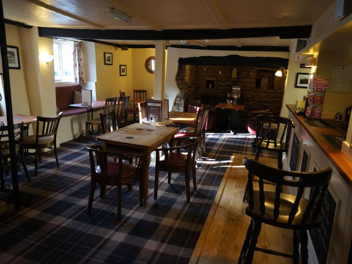 Masons Arms Hotel Montacute Exterior photo